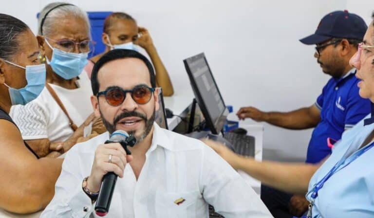 Casi 3 millones de adultos mayores estarían en riesgo de no recibir subsidio en los próximos meses, dice gobierno De la Espriella Adulto mayor en el gobierno De la Espriella