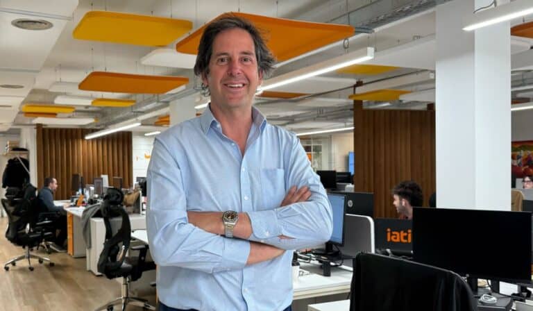 IATI Seguros apunta a Colombia como mercado clave en Latinoamérica: ya representa hasta 35 % de sus ventas Alfonso Calzado Desvalls, CEO de IATI Seguros. Foto: IATI.