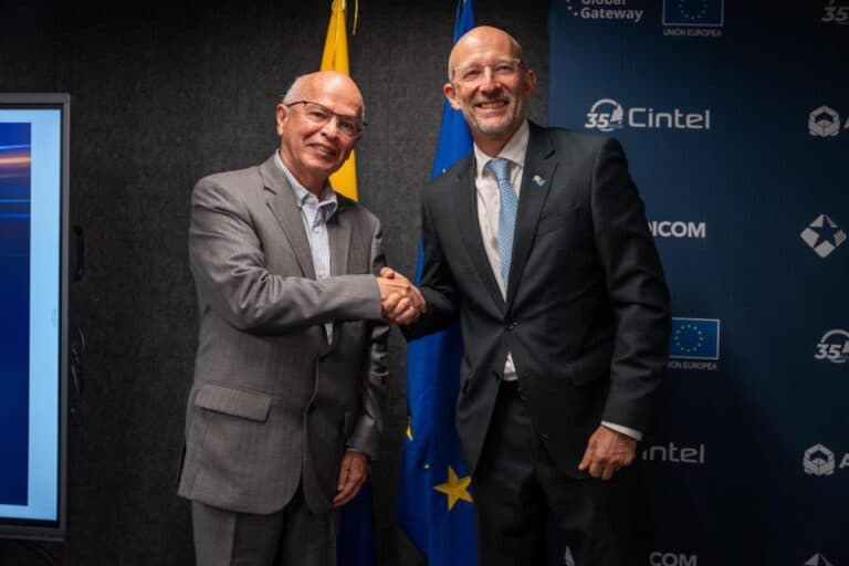 La Unión Europea será invitada de honor de Andicom 2026: foco en cooperación con Colombia en IA, innovación y desarrollo tecnológico Foto: Manuel Martínez, director ejecutivo de Cintel y François Roudié, embajador de la Unión Europea en Colombia