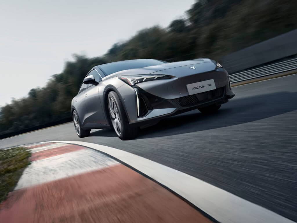 Nueva marca china de carros eléctricos llega a Colombia: precios entre $99 millones y $144 millones Arcfox S5. Foto: cortesía.