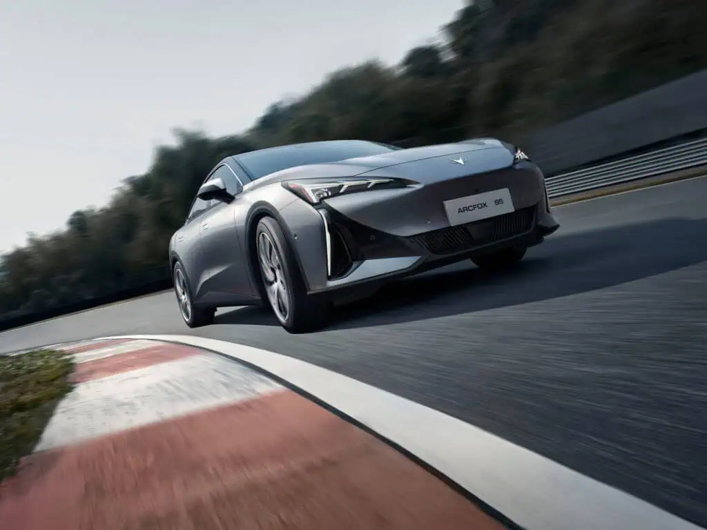 Nueva marca china de carros eléctricos llega a Colombia: precios entre $99 millones y $144 millones Arcfox S5. Foto: cortesía.