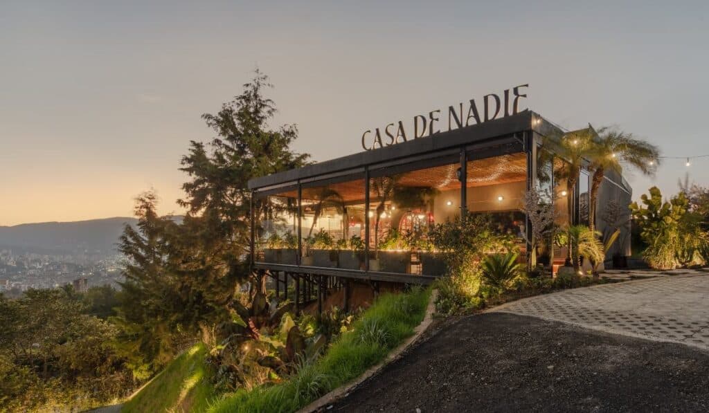 Casa de Nadie, la propuesta gastronómica con nuevas experiencias en reconocido sector de Medellín: revela planes de crecimiento Casa de Nadie