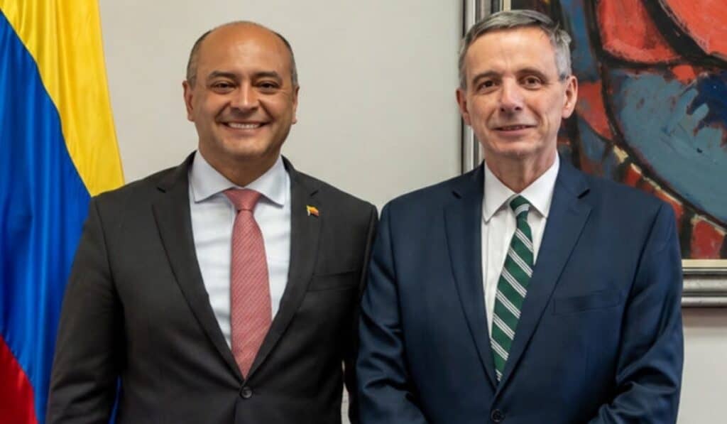 Relevante | Gobierno De La Espriella prevé tomar deuda por US$11.000 millones en 2026 y hacer canjes de TES César Arias y Miguel Gómez