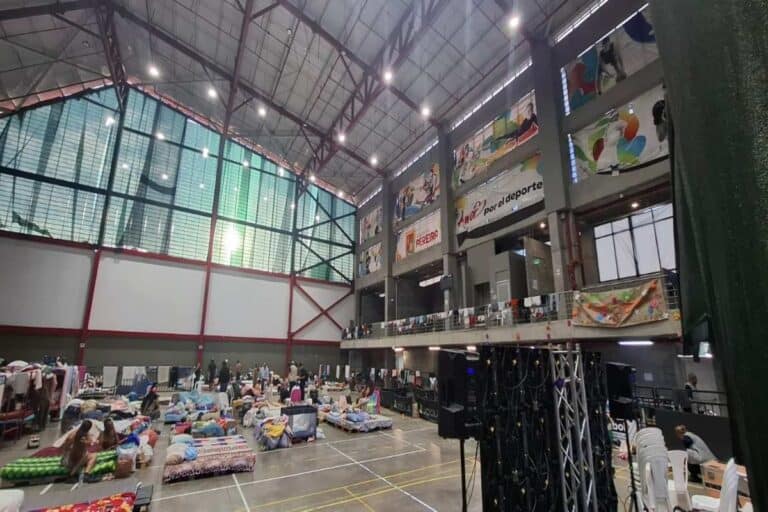 Claro Colombia habilita conectividad gratuita en puntos estratégicos para atender la emergencia en Pereira y Risaralda Claro Colombia