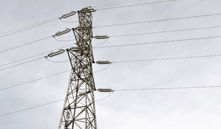 Eje Cafetero, Valle, Chocó, Cauca y Nariño avanzan en el restablecimiento de energía eléctrica tras el terremoto Electricidad. Imagen: Canva