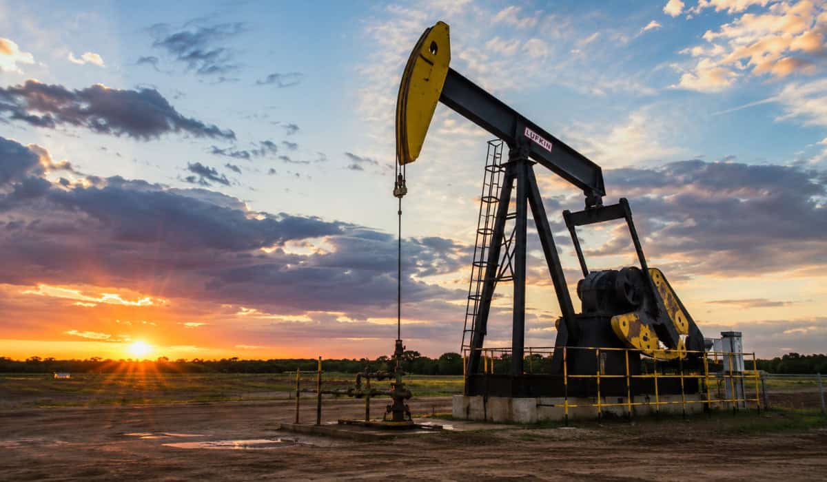 Home - Valora Analitik Industria del petróleo y el gas. Imagen: Generada con AI Chat GPT