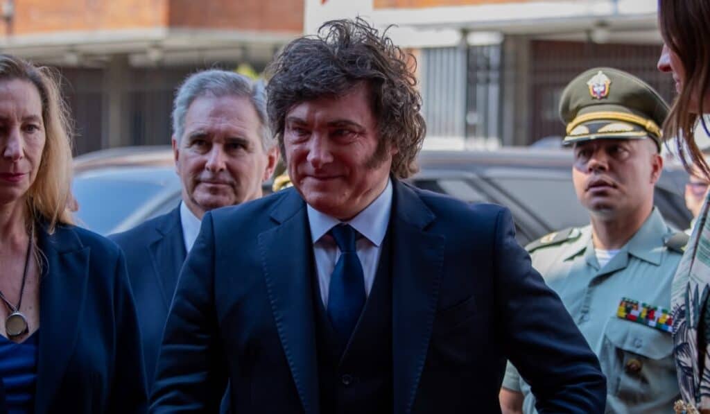 Abelardo de la Espriella tomó posesión como presidente de Colombia Abelardo de la Espriella tomó posesión