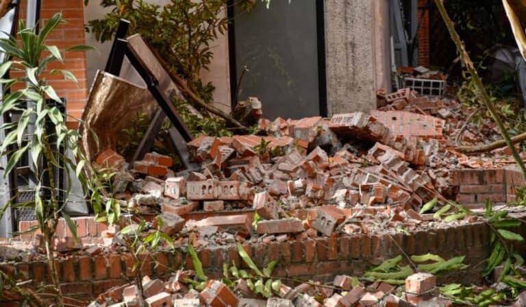 La alerta que ayudó a salvar vidas segundos antes de terremoto de 7.4 que sacudió a Colombia La alerta que ayudó a salvar vidas segundos antes de terremoto de 7.4 que sacudió a Colombia