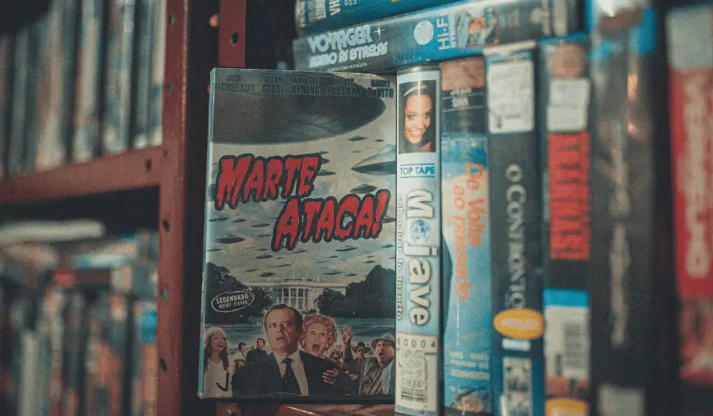 ¡Tudum! Había una vez una N roja: la historia detrás del origen de Netflix Los videoclubs eran un ritual social en los años 90