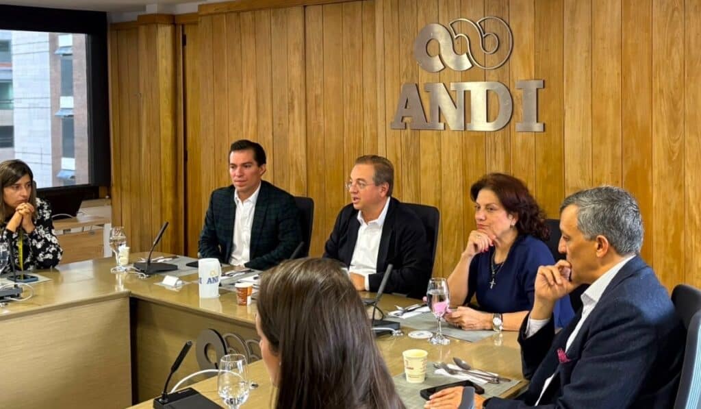 Tecnología entra en la respuesta al terremoto: este es el plan del MinTIC y la ANDI Tecnología entra en la respuesta al terremoto: este es el plan del MinTIC y la ANDI