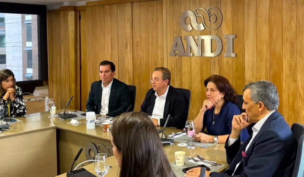 Tecnología entra en la respuesta al terremoto: este es el plan del MinTIC y la ANDI Tecnología entra en la respuesta al terremoto: este es el plan del MinTIC y la ANDI