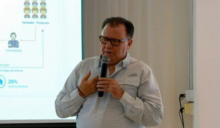 Ministro de Agricultura, Indalecio Dangond.