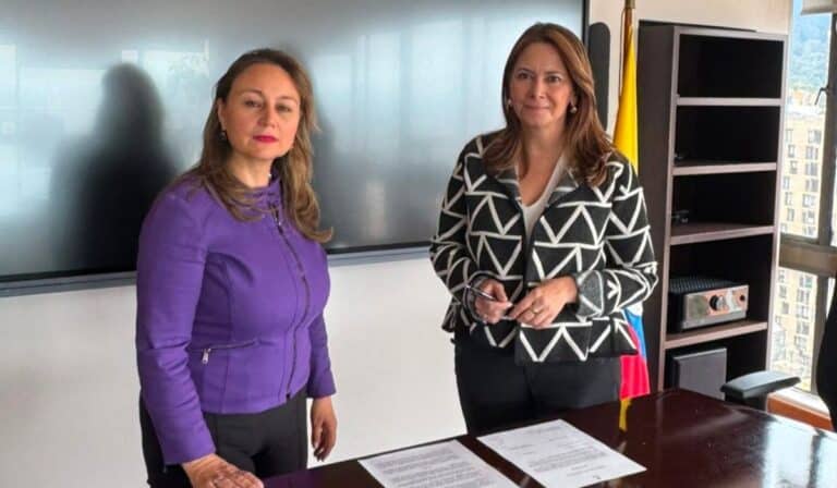 Mónica Rocío Lombana asume como superintendente Nacional de Salud encargada Mónica Rocío Lombana asume como superintendente Nacional de Salud encargada
