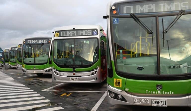 Bogotá incorpora 50 buses articulados eléctricos duales, únicos en el mundo Nuevos buses de TransMilenio