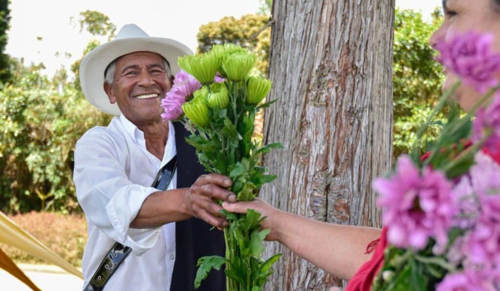 Agenda de los parques Comfama para Feria de las Flores: conciertos, festivales gastronómicos y muestras silleteras Parques Comfama en Feria de Flores