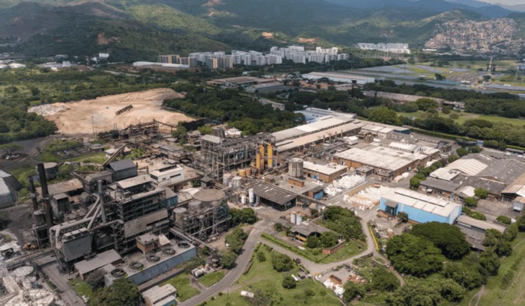 Así nació Propal, una de las principales empresas productoras de papel en Colombia que cerró operaciones por crisis Planta de Propal
