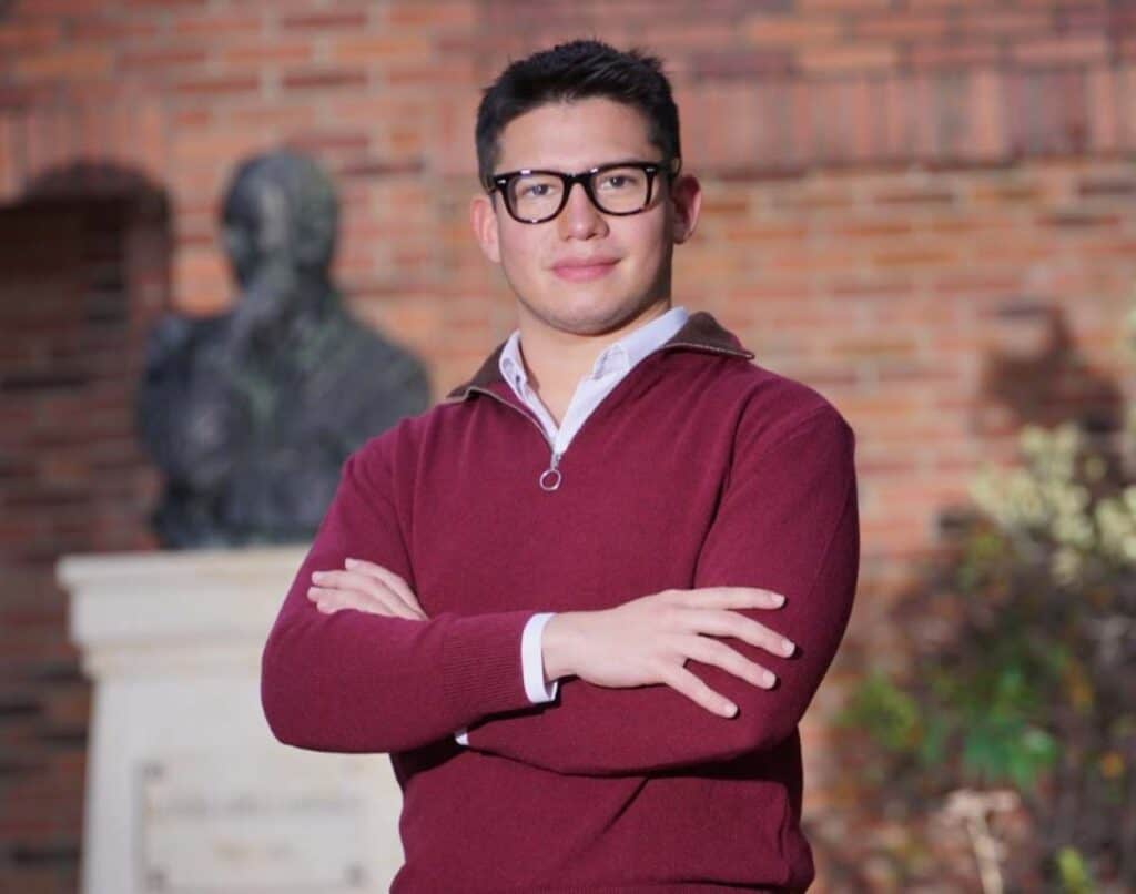 René Valbuena Cure, experto en regulación financiera y activos digitales René Valbuena Cure, experto en regulación financiera y activos digitales y autor de El Leviatán frente al Blockchain