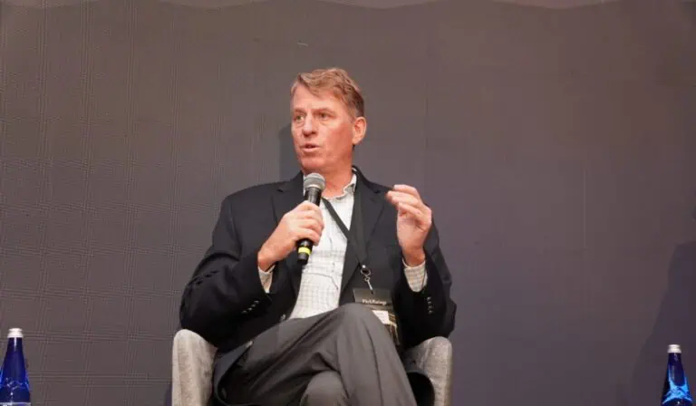 Richard Francis, líder de Fitch Ratings