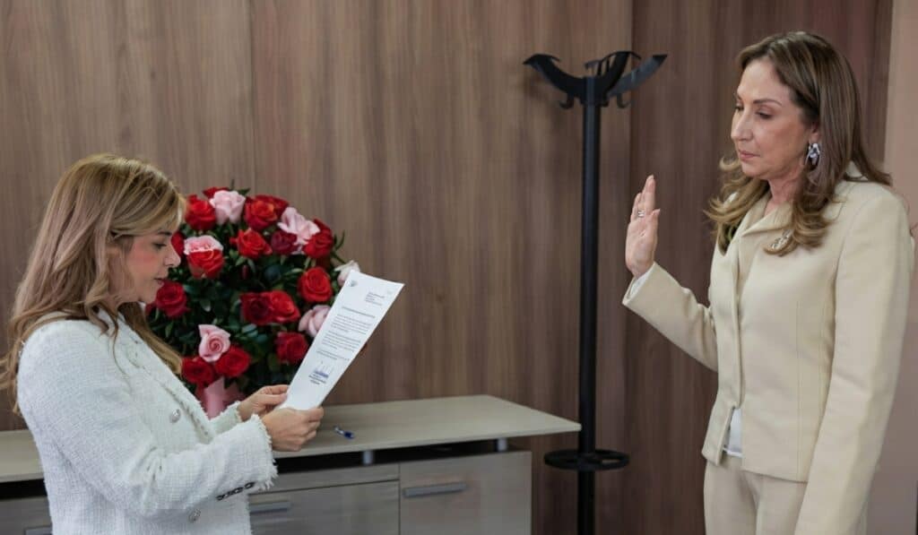 Ludmila Vergara es la nueva superintendente de Transporte en Colombia Superintendente de Transporte, Ludmila Vergara.