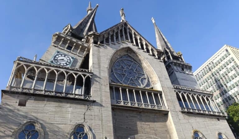 Imágenes: Fuerte sismo de magnitud 7,4 sacudió a Colombia este lunes, el epicentro fue en Chocó Terremoto en Colombia Basilica