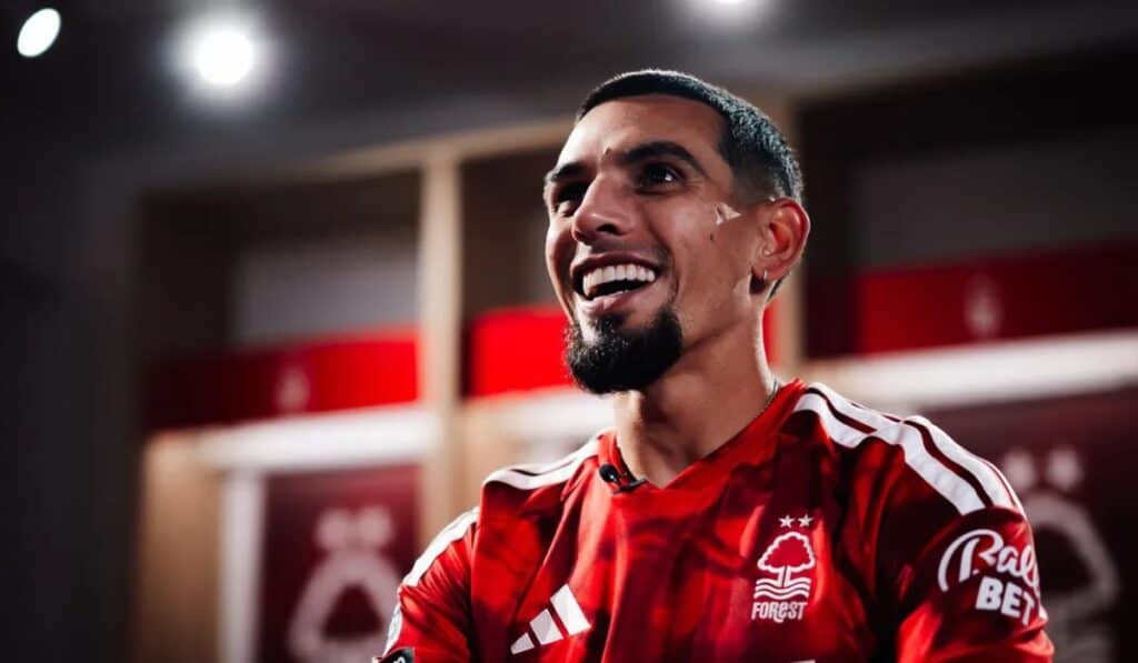 Daniel Muñoz llega al Nottingham Forest a los 30 años en el fichaje más caro de su carrera Daniel Muñoz llega al Nottingham Forest a los 30 años en el fichaje más caro de su carrera