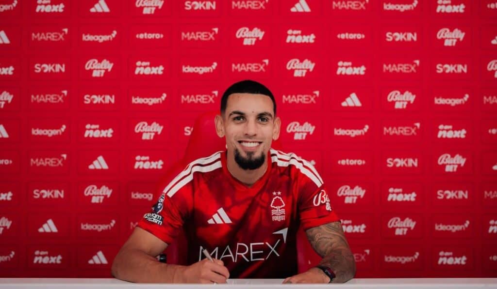 Daniel Muñoz llega al Nottingham Forest a los 30 años en el fichaje más caro de su carrera Daniel Muñoz llega al Nottingham Forest a los 30 años en el fichaje más caro de su carrera