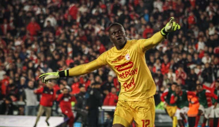 Weimar Asprilla, héroe de la clasificación de Santa Fe, vale 100 veces menos que el jugador más valioso de River weimar asprilla arquero de santa fe sudamericana