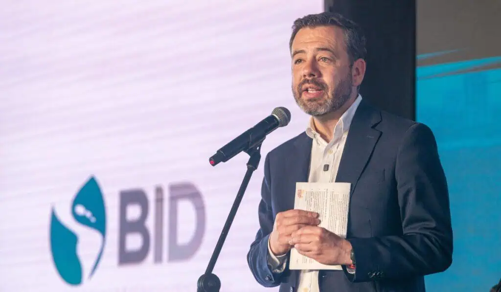Grupo Aval cuestiona cambios en impuestos en Bogotá: encarece el crédito y afecta rentabilidad Alcalde de Bogotá, Carlos Fernando Galán.