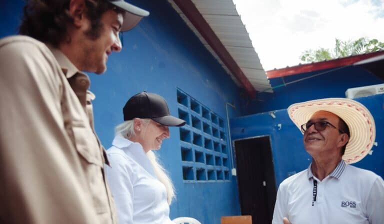 CEO de El Alacrán da un paso al costado tras diferencias con los nuevos dueños; también renuncia el VP de Operaciones CEO de El Alacrán da un paso al costado tras diferencias con los nuevos dueños