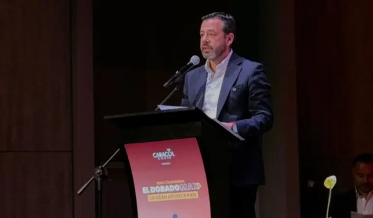 Relevante | Estudios definitivos para la línea 3 del metro de Bogotá estarán listos en 2027: Galán Carlos Fernando Galán