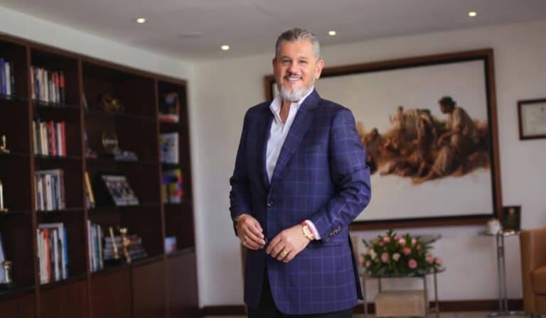 Relevante | Carlos Suárez, estratega de Abelardo de La Espriella, es nuevo presidente de Junta Directiva de Ecopetrol Carlos Suárez, estratega de Abelardo de La Espriella