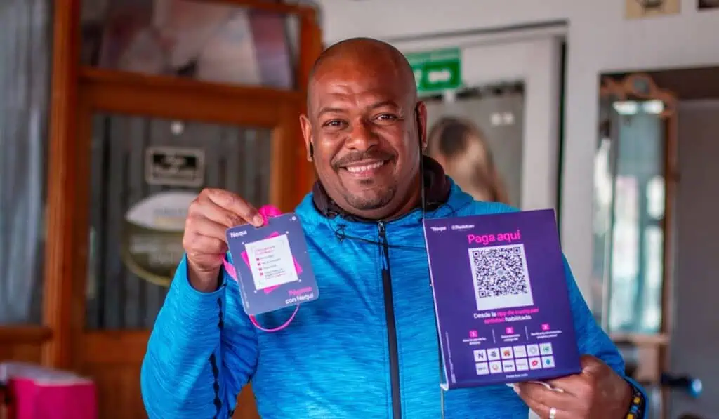 Más formas de recibir pagos y gestionar las ventas con las tres novedades de Nequi Negocios Comerciante con QR