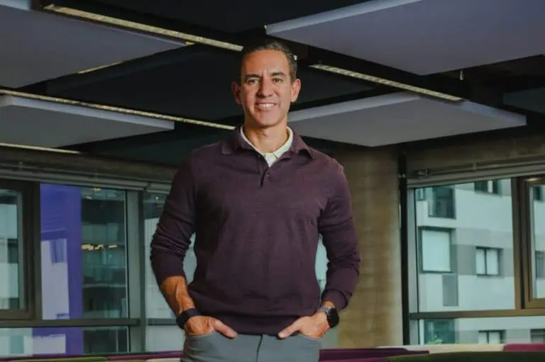 De una puerta giratoria en Brasil a conquistar EE. UU: la historia de cómo David Vélez quiere llevar a Nu a la cima de la banca global David Vélez de Nubank