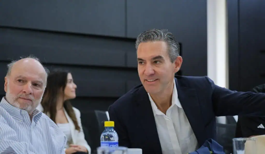 De la Espriella y empresarios lanzan ambicioso “Plan Marshall” para el Chocó: $1 billón en vías, malecón y canal interoceánico David Vélez, CEO y fundador de Nubank