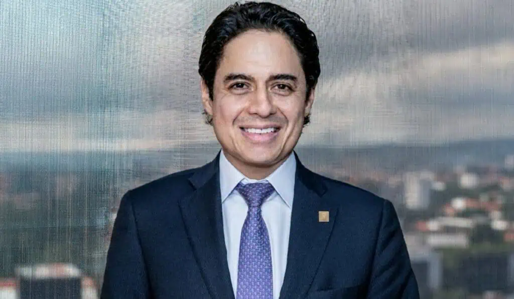 Diego Urrego es elegido como nuevo presidente encargado de Colpensiones Diego Urrego es elegido como nuevo presidente encargado de Colpensiones