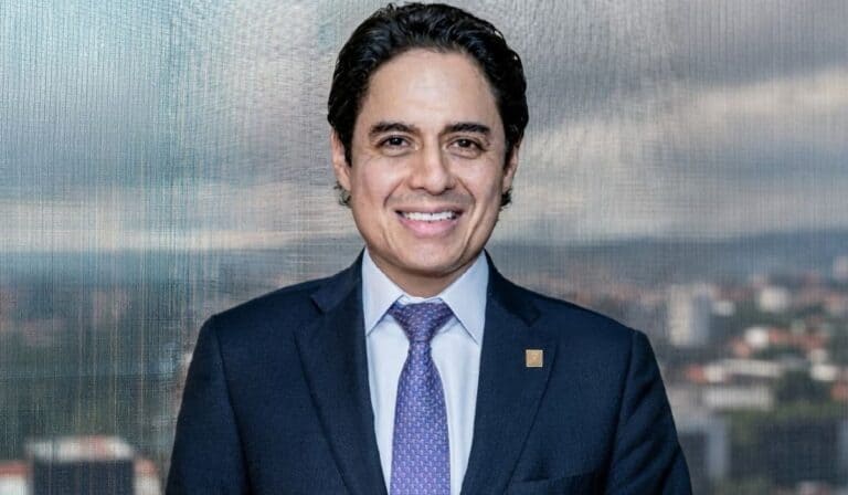 Diego Urrego es elegido como nuevo presidente encargado de Colpensiones Diego Urrego es elegido como nuevo presidente encargado de Colpensiones