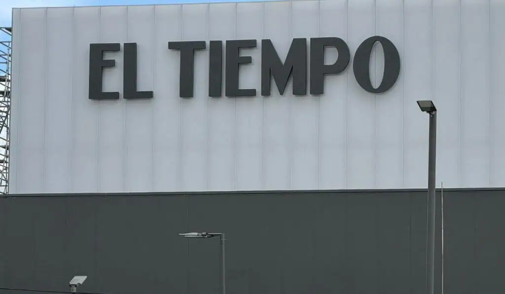 Cambios en medios de comunicación: El Tiempo achica su formato y muda su redacción; El Colombiano cambia de mando Nueva sede de El Tiempo.