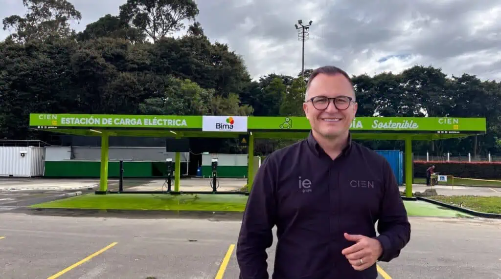 Electrolinera en Bogotá: así funciona el nuevo punto de carga para vehículos eléctricos El punto de carga es desarrollado por CIEN