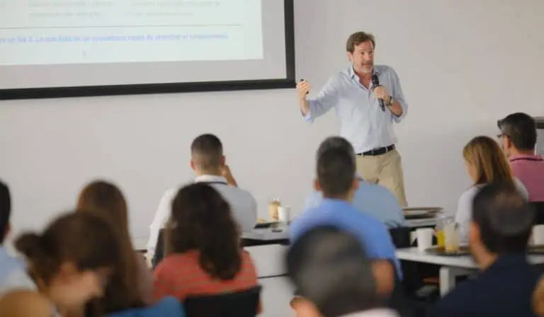 Con nueva estrategia, la Universidad Icesi apuesta acercar el conocimiento de la academia a los desafíos reales de las organizaciones Esteban Piedrahita, rector de la Universidad Icesi