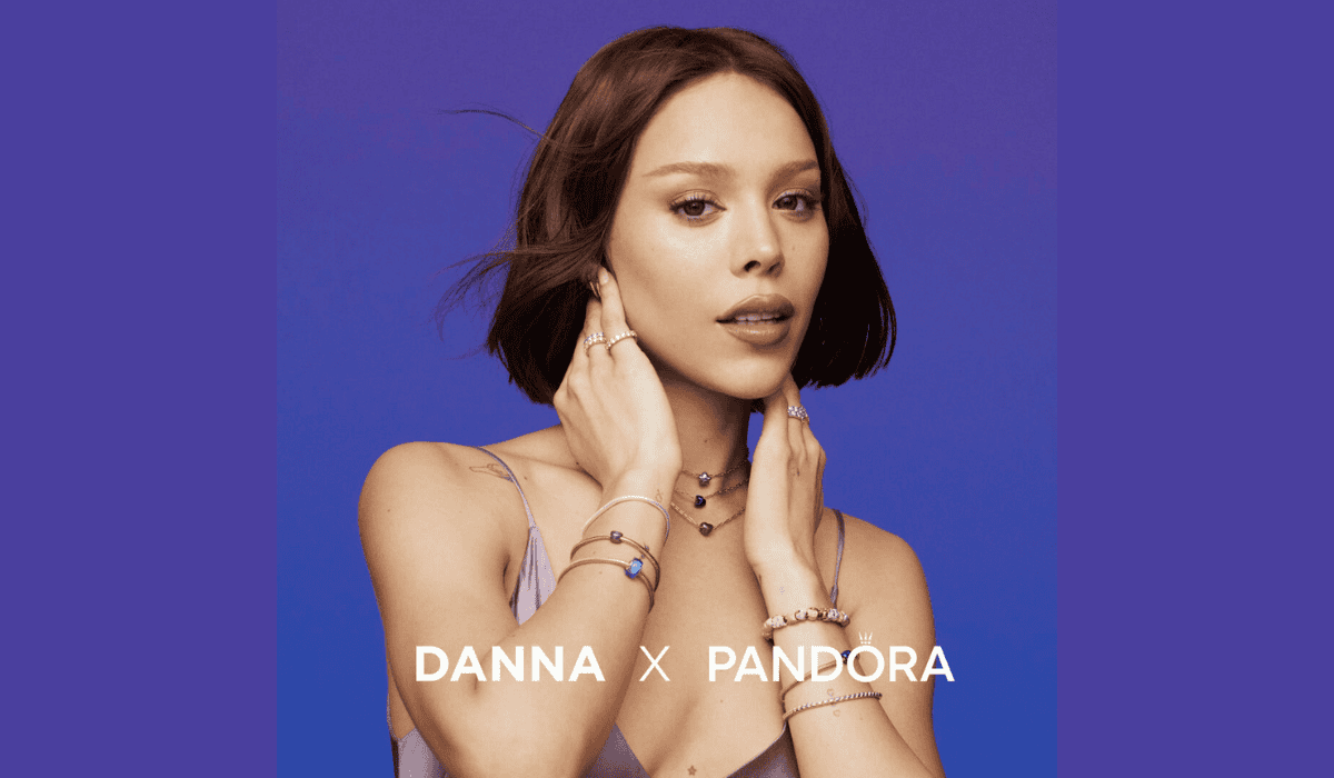 Evolución de Pandora Minis es presentada por Danna a través del color