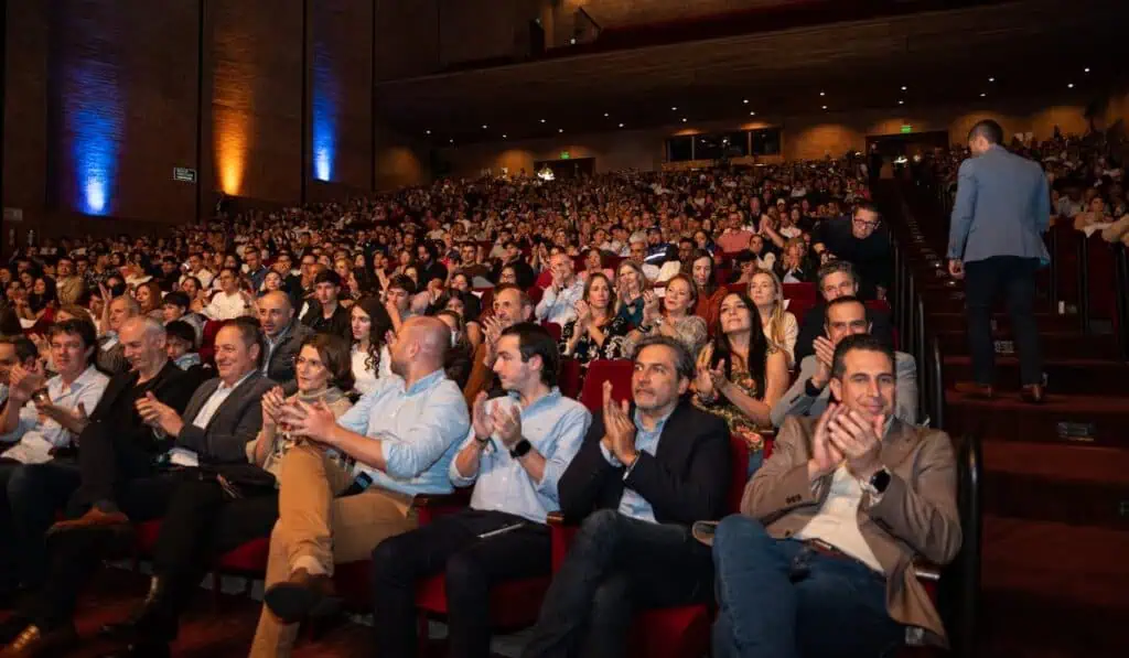 Famiempresario Interactuar 2026: el evento que reconoce a la microempresa tendrá una nueva edición FamiEmpresario