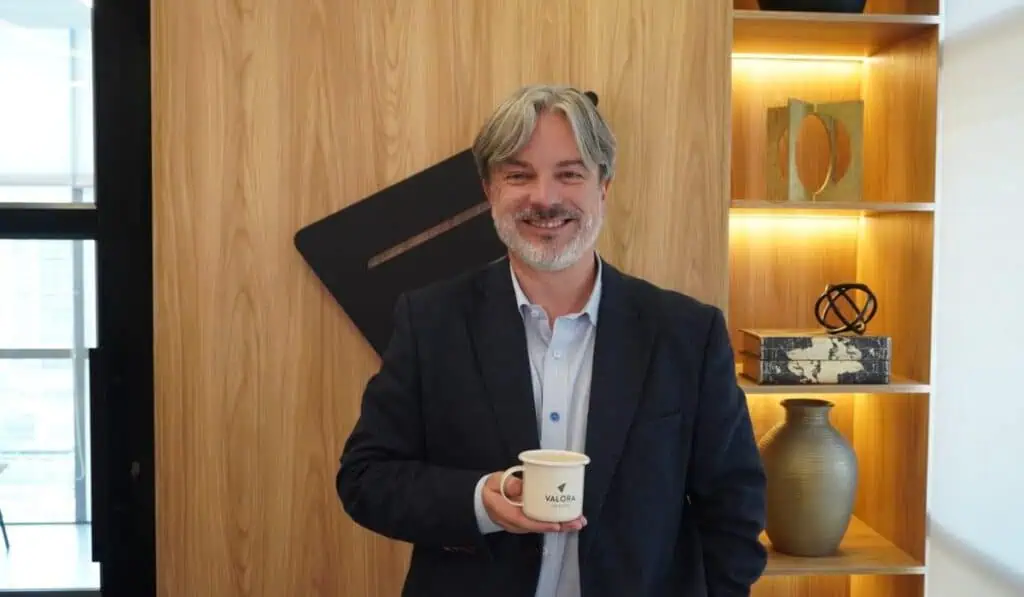 Entrevista | KLC: la gestión laboral y ESG como nuevas herramientas para proteger el valor de las empresas John Karakatsianis, fundador de Karakatsianis & Llamas (KLC)