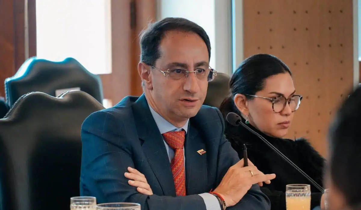 Home - Valora Analitik José Manuel Restrepo, vicepresidente de Colombia