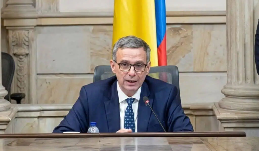 MinHacienda confirma que mantiene monto de Presupuesto de 2027 en $634,95 billones Presupuesto de 2027