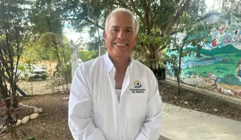 Entrevista | “Si no tuviéramos esta planta, se oscurece el Valle del Cauca”, presidente de la Regasificadora del Pacífico Óscar Izasa, presidente de PIO S.A.S. Imagen: Alejandro Correa - Valora Analitik