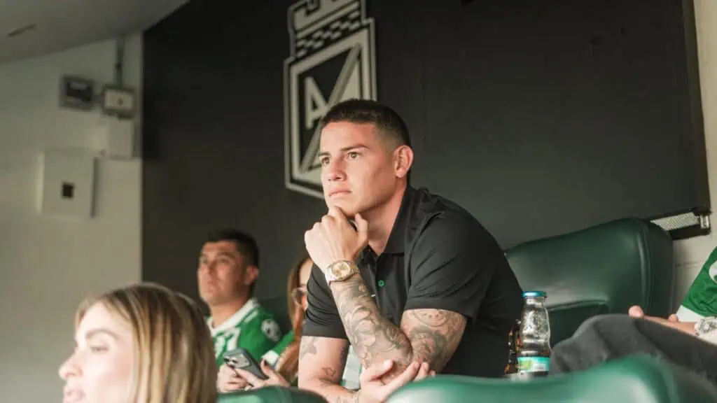 James Rodríguez ya mueve el negocio de Atlético Nacional con camisetas, abonos y un efecto que puede llegar a otros estadios del país James Rodríguez ya mueve el negocio de Atlético Nacional con camisetas, abonos y un efecto que puede llegar a otros estadios del país