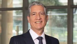 Home - Valora Analitik Alberto Calderón, CEO de AngloGold Ashanti. Imagen: AngloGold Ashanti