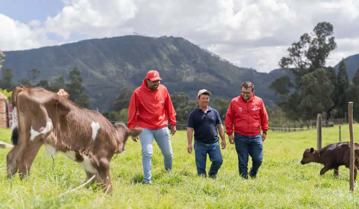 Home - Valora Analitik Alquería entra al top 5 de las mejores empresas para la población general colombiana