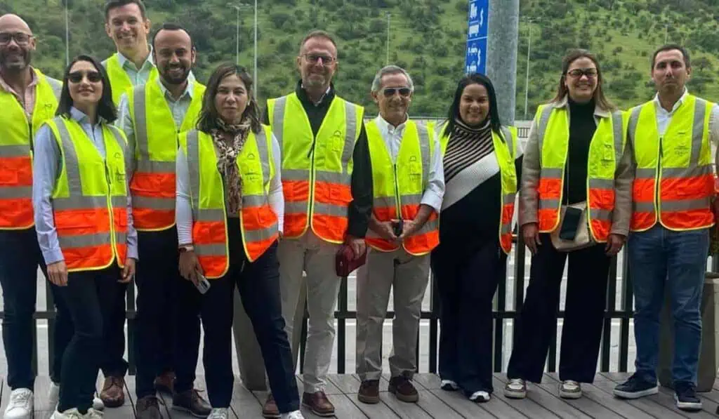 Empresas colombianas ponen la mira en Chile para crecer en infraestructura y concesiones CCI lleva a empresarios a Chile