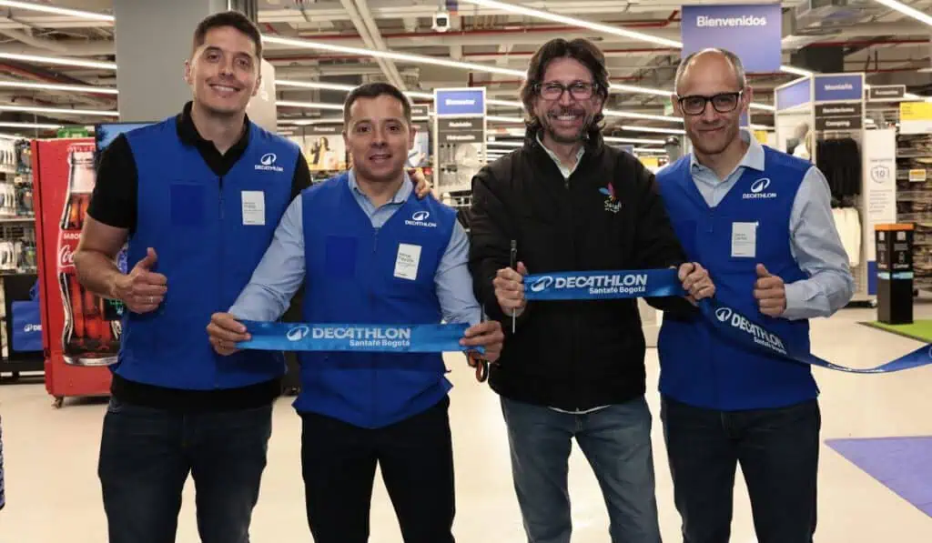 Decathlon acelera su expansión en Colombia: busca llegar a 35 tiendas y quedarse con el 10 % del mercado deportivo Decathlon acelera su expansión en Colombia